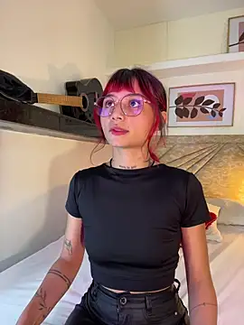 Emma duff online show from 04.15.26