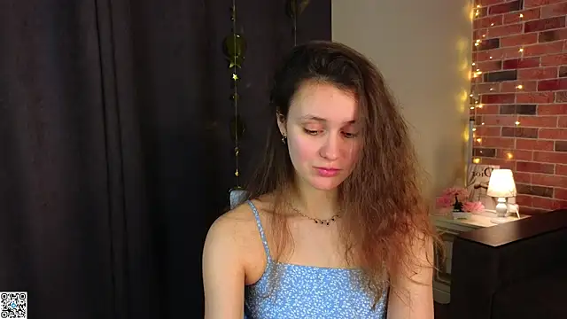 Snapshot of FoxFever chatting on 02.15.26 FoxFever online show from 02.15.26