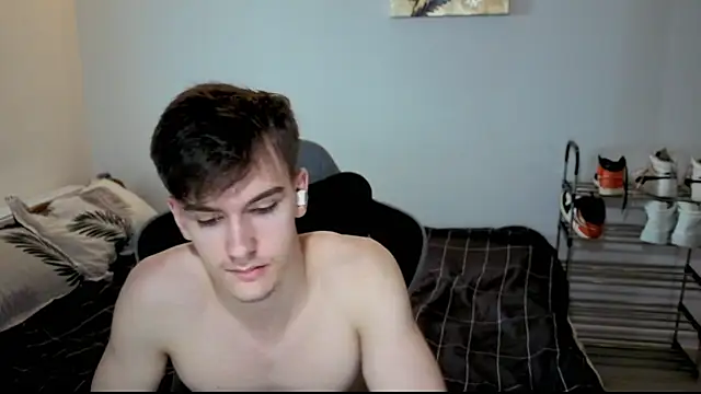 Snapshot of BradyFlint chatting on 06.18.26 BradyFlint online show from 06.18.26