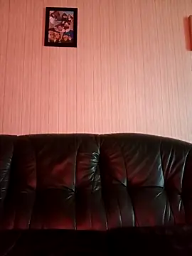 Snapshot of Ptitcouic chatting on 12.01.25 Ptitcouic online show from 12.01.25