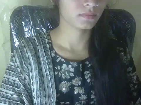 Snapshot of Shezi_N chatting on 10.25.25 Shezi N online show from 10.25.25