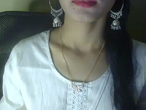 Shezi N online show from 02.05.26