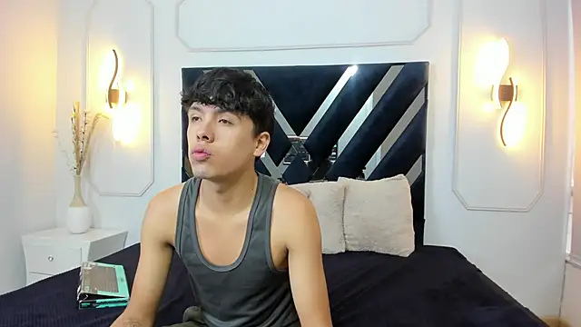 hoot booys  online show from 03.30.26