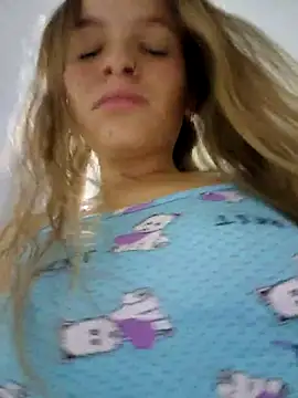 bambiluly online show from 10.18.25