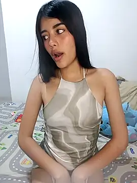 Isa Dolly online show from 11.10.25