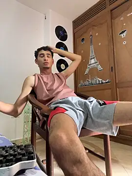 Snapshot of gsusss_feet chatting on 10.17.25 gsusss feet online show from 10.17.25