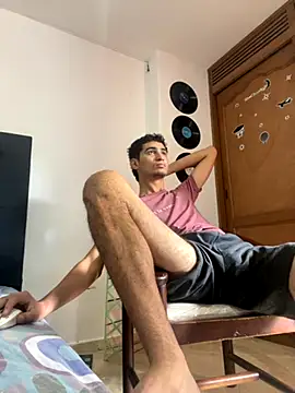 Snapshot of gsusss_feet chatting on 10.19.25 gsusss feet online show from 10.19.25