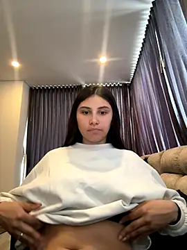 RollinGirl  online show from 10.21.25