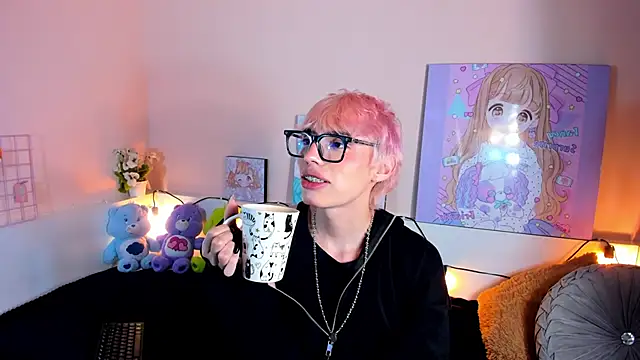 Snapshot of Strawberry_Kitty_ chatting on 10.24.25 Strawberry Kitty  online show from 10.24.25