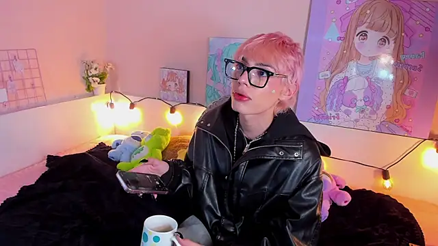 Snapshot of Strawberry_Kitty_ chatting on 10.25.25 Strawberry Kitty  online show from 10.25.25