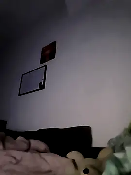 Snapshot of curvygirrlll chatting on 10.29.25 curvygirrlll online show from 10.29.25