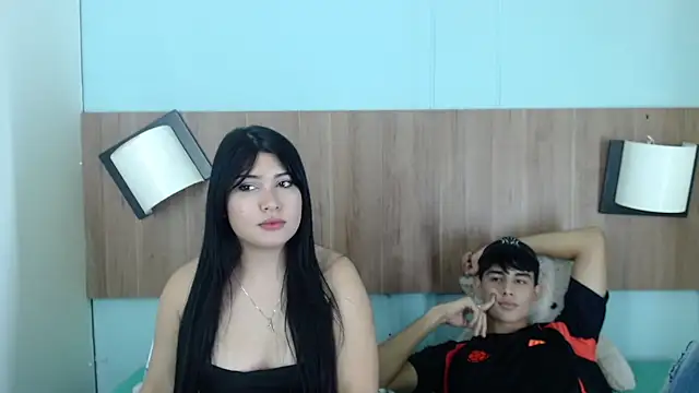 Snapshot of James_AndTati chatting on 10.25.25 James AndTati online show from 10.25.25