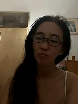Snapshot of princessD077 chatting on 10.25.25 princessD077 online show from 10.25.25