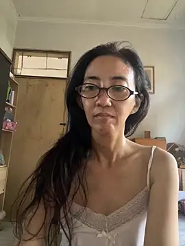 Snapshot of princessD077 chatting on 10.26.25 princessD077 online show from 10.26.25