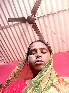 Snapshot of Rajni_gupta chatting on 10.20.25 Rajni gupta online show from 10.20.25