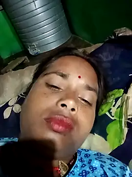 Snapshot of Rajni_gupta chatting on 10.21.25 Rajni gupta online show from 10.21.25