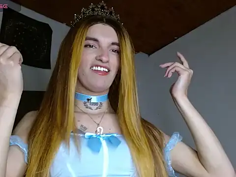 Scarlett crastrawberry online show from 05.19.26