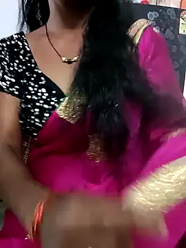 Snapshot of Sravya__ chatting on 10.19.25 Sravya   online show from 10.19.25
