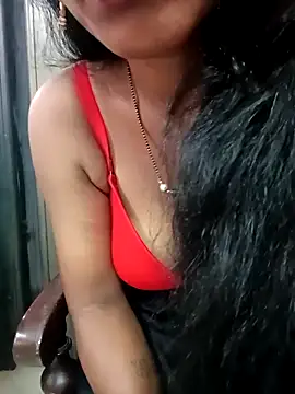 Snapshot of Sravya__ chatting on 10.22.25 Sravya   online show from 10.22.25