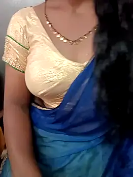 Snapshot of Sravya__ chatting on 10.24.25 Sravya   online show from 10.24.25