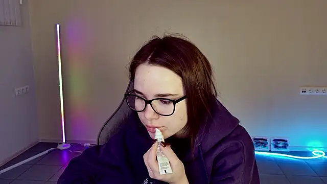 May Bloom online show from 02.02.26