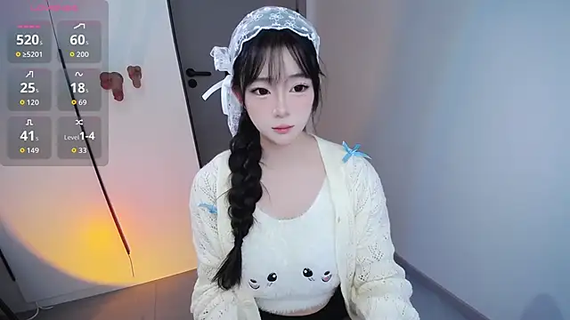 Kinadolly online show from 10.26.25