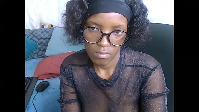 AfricanBarbiee69 online show from 11.21.25