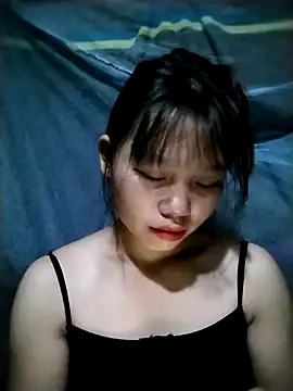 Snapshot of linh-miu99 chatting on 10.25.25 linh-miu99 online show from 10.25.25