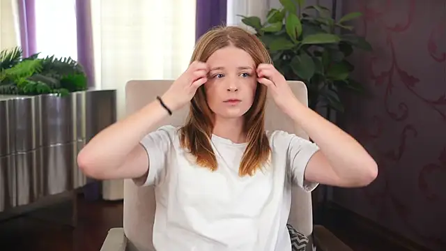 Snapshot of LeeAbee chatting on 10.22.25 LeeAbee online show from 10.22.25