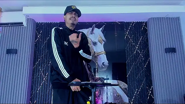 handsome boys22 online show from 12.22.25