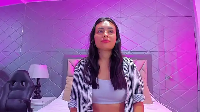 ViolettRouse online show from 12.19.25