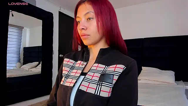 melanie roux   online show from 01.06.26