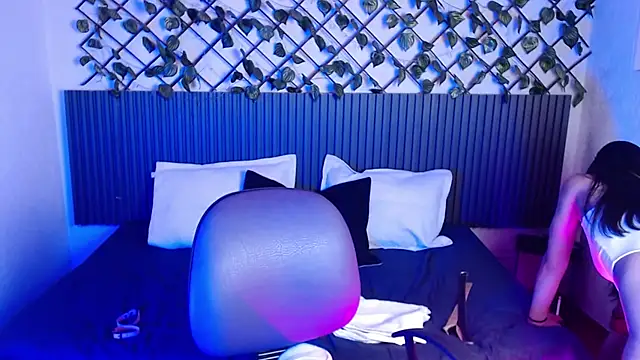 Lunaa 07 online show from 04.11.26