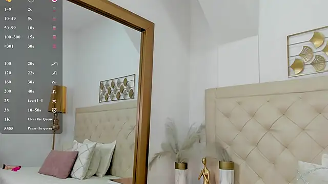 lucia lorenz online show from 01.07.26