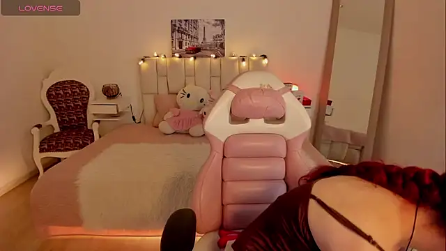 Amaraa couper1 online show from 10.31.25