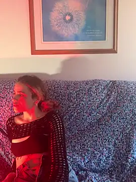 Snapshot of Soft_Dream_ chatting on 10.30.25 Soft Dream  online show from 10.30.25