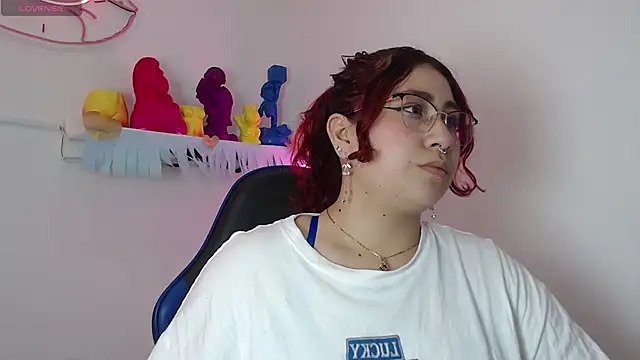 littlee red online show from 10.26.25