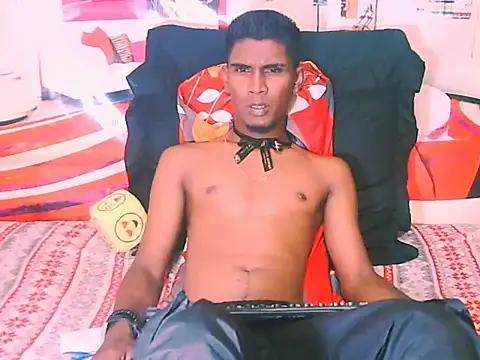 Snapshot of IndianThuggin chatting on 11.17.25 IndianThuggin online show from 11.17.25