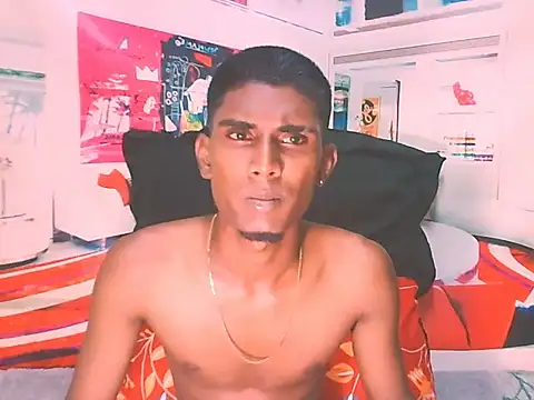 Snapshot of IndianThuggin chatting on 11.21.25 IndianThuggin online show from 11.21.25