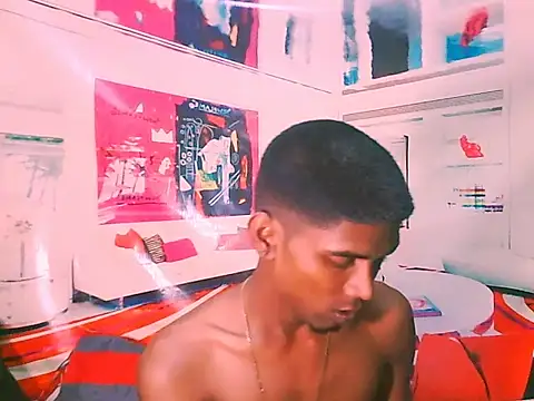 Snapshot of IndianThuggin chatting on 11.24.25 IndianThuggin online show from 11.24.25