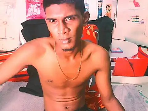 Snapshot of IndianThuggin chatting on 11.28.25 IndianThuggin online show from 11.28.25