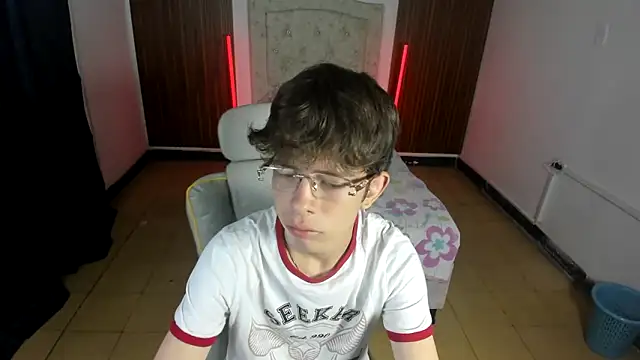 Snapshot of dilan_orduz chatting on 10.21.25 dilan orduz online show from 10.21.25