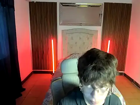 Snapshot of dilan_orduz chatting on 10.25.25 dilan orduz online show from 10.25.25