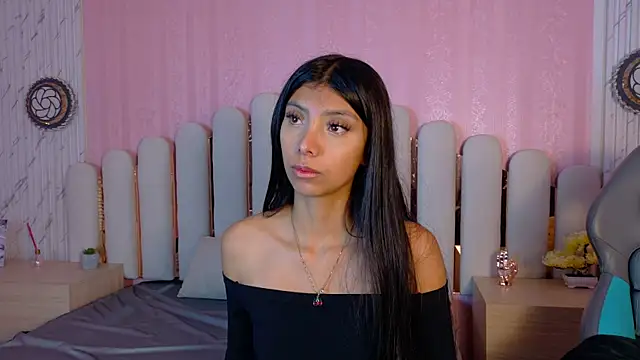 Isabella Marsh online show from 01.12.26