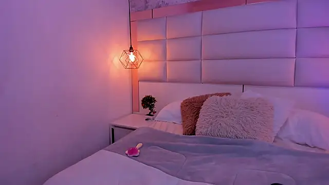 Sofia clk online show from 12.03.25