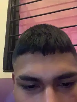 Emiliano Reyes online show from 11.25.25