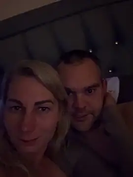 Snapshot of Blueblondi chatting on 10.18.25 Blueblondi online show from 10.18.25