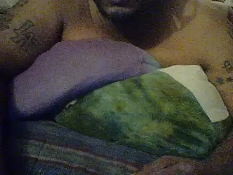 Snapshot of mamiandpapi6969 chatting on 10.26.25 mamiandpapi6969 online show from 10.26.25