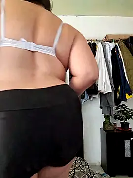 Alondrabb80 online show from 11.18.25