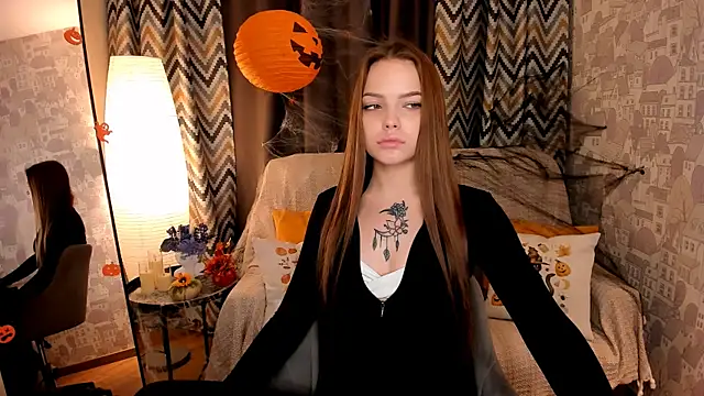 Snapshot of MelissaBell_ chatting on 10.21.25 MelissaBell  online show from 10.21.25